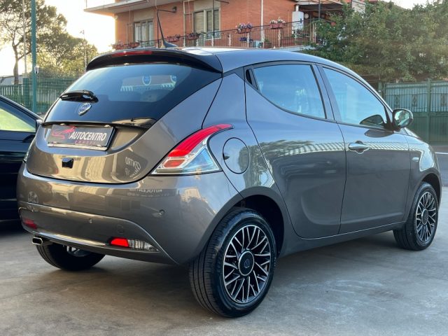 LANCIA Ypsilon usata, con Boardcomputer