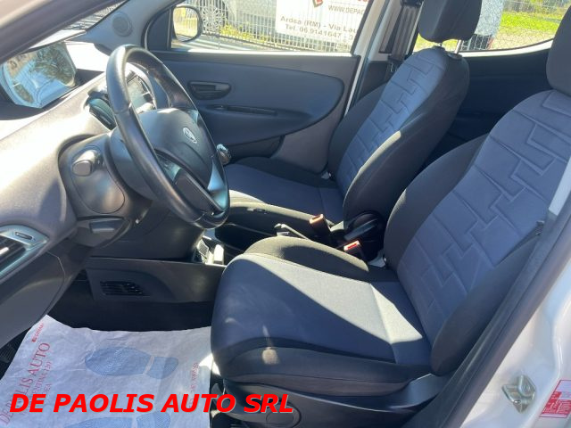 LANCIA Ypsilon usata, con Autoradio