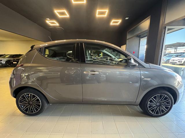 LANCIA Ypsilon usata, con Boardcomputer