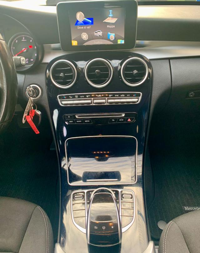 MERCEDES-BENZ C 200 usata, con Chiusura centralizzata