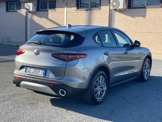 ALFA ROMEO Stelvio usata, con Alzacristalli elettrici