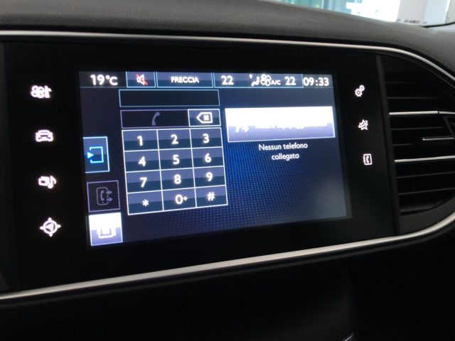 PEUGEOT 308 usata, con Volante multifunzione