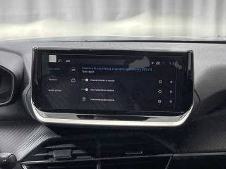 PEUGEOT 2008 usata, con Sensori di parcheggio posteriori