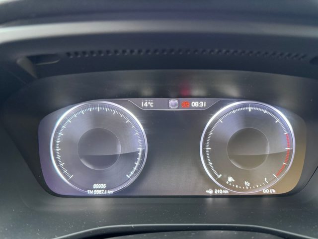 VOLVO XC40 usata, con Fari LED