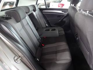 VOLKSWAGEN Golf usata, con ESP