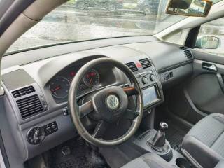 VOLKSWAGEN Touran usata, con Boardcomputer