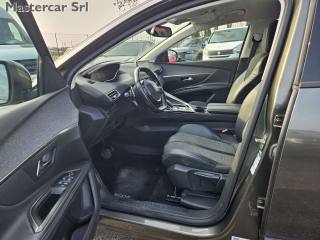 PEUGEOT 5008 usata, con Park Distance Control