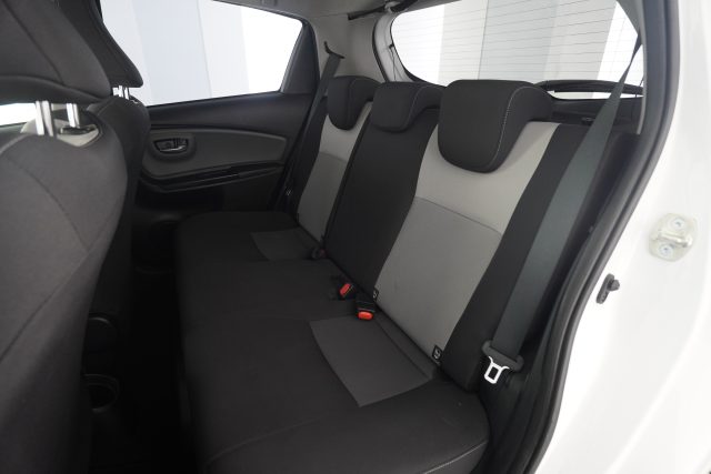 TOYOTA Yaris usata 3