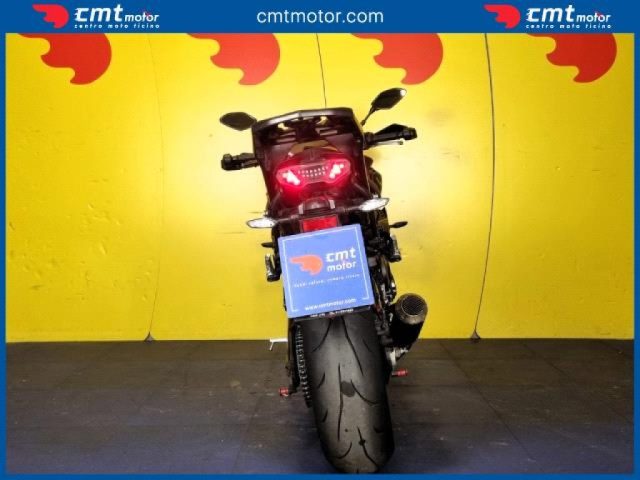 YAMAHA MT-10 usata 9