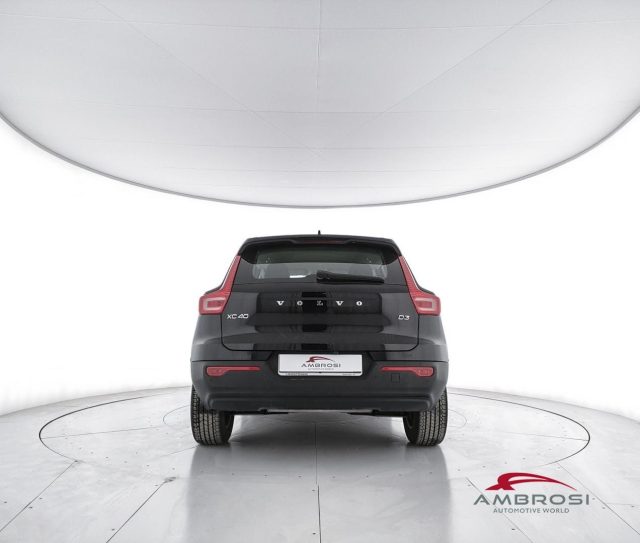 VOLVO XC40 usata 5