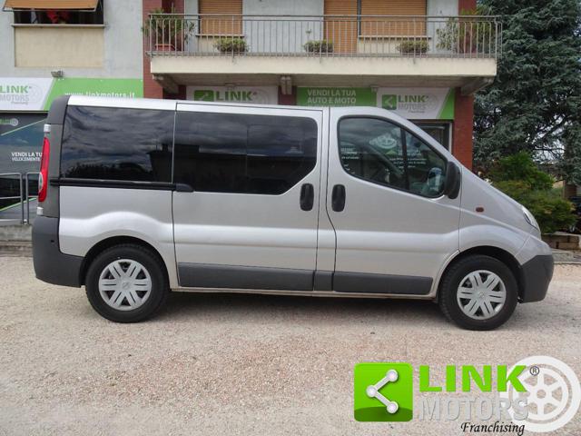 OPEL Vivaro usata, con Airbag laterali