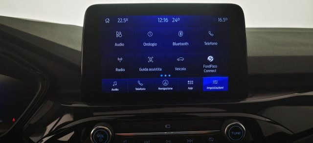 FORD Kuga usata, con Fari full-led