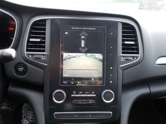RENAULT Megane usata, con Controllo automatico clima