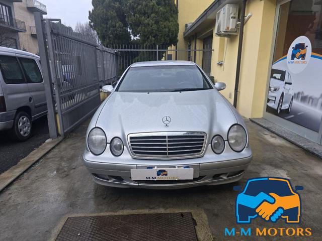 MERCEDES-BENZ CLK 200 usata, con Airbag
