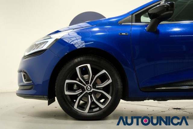 RENAULT Clio usata, con Volante in pelle