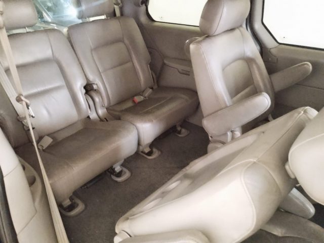 KIA Carnival usata, con Specchietti laterali elettrici