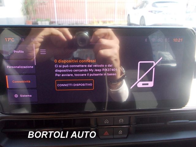 JEEP Avenger usata, con USB
