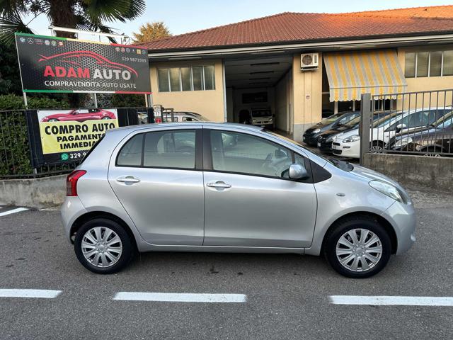 TOYOTA Yaris usata, con Alzacristalli elettrici