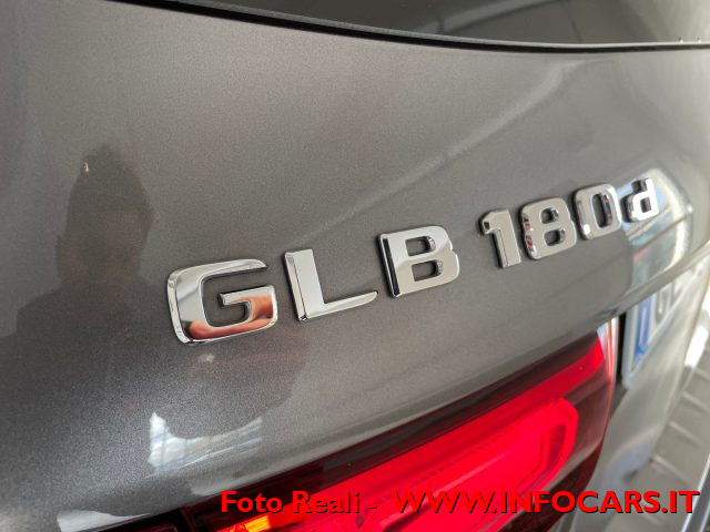 MERCEDES-BENZ GLB 180 usata, con Specchietti laterali elettrici