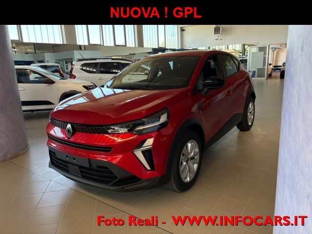 RENAULT Captur usata, con ABS
