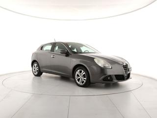 ALFA ROMEO Giulietta usata, con Autoradio