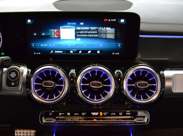 MERCEDES-BENZ GLB 200 usata, con Boardcomputer