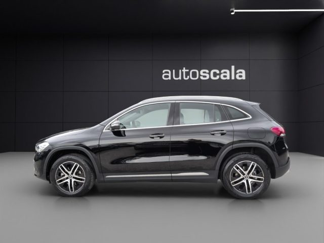 MERCEDES-BENZ GLA 200 usata, con Airbag