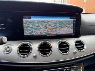 MERCEDES-BENZ E 220 usata, con Interni in pelle