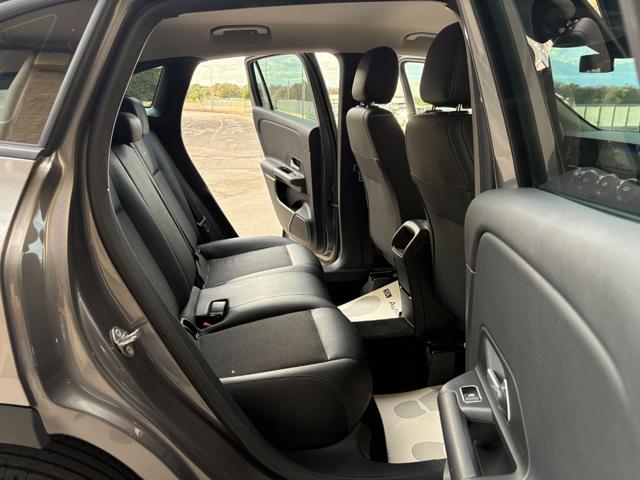 MERCEDES-BENZ GLA 180 usata, con Controllo automatico clima