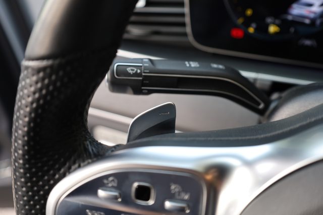 MERCEDES-BENZ GLE 350 usata, con Leve al volante