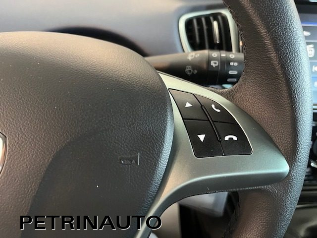 LANCIA Ypsilon usata, con Sedile posteriore sdoppiato