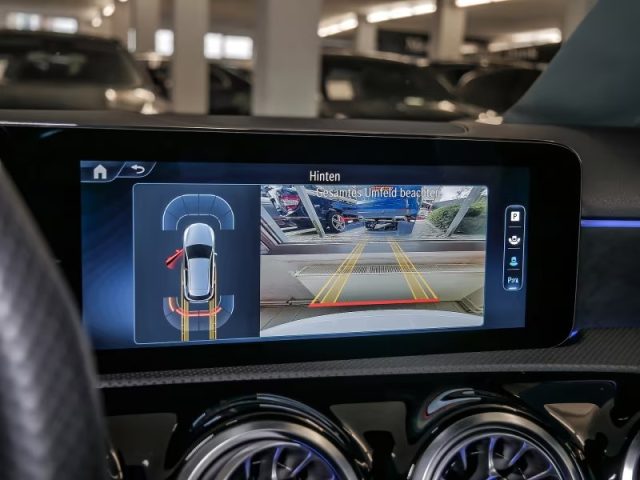 MERCEDES-BENZ A 200 usata, con Cronologia tagliandi