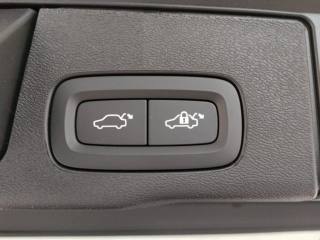 VOLVO XC60 usata, con Luci diurne LED