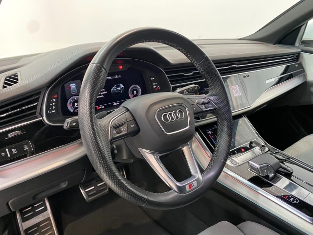 AUDI Q8 usata, con Boardcomputer