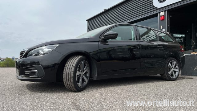 PEUGEOT 308 usata, con MP3