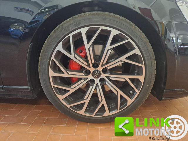 AUDI A8 usata, con Telecamera per parcheggio assistito