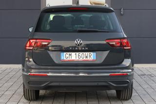 VOLKSWAGEN Tiguan usata, con Bracciolo