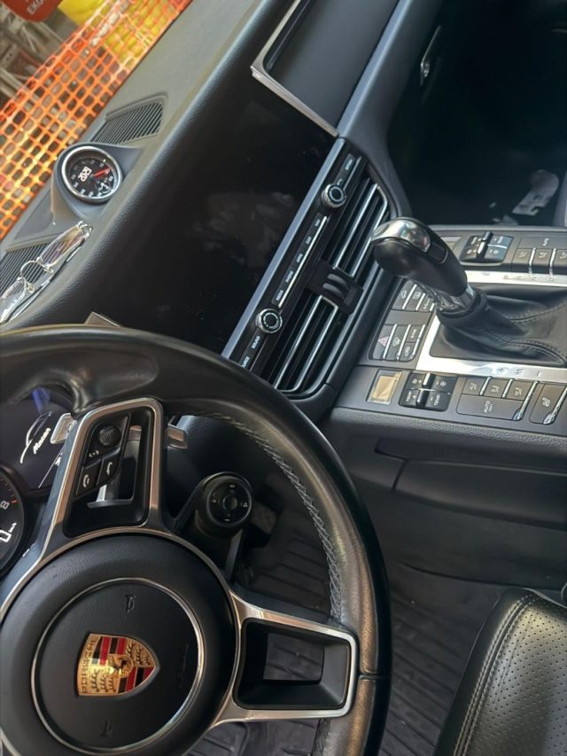 PORSCHE Macan usata, con Alzacristalli elettrici