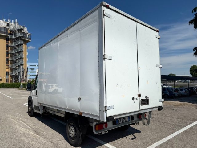 PEUGEOT Boxer usata, con ESP