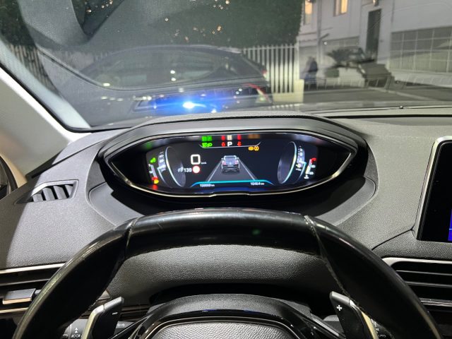 PEUGEOT 3008 usata, con Sistema di navigazione
