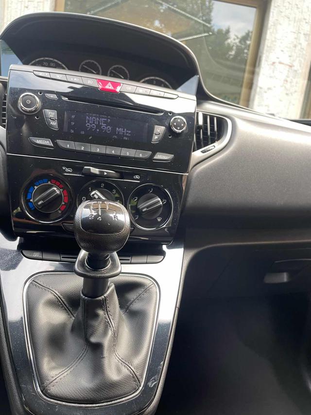 LANCIA Ypsilon usata, con ESP