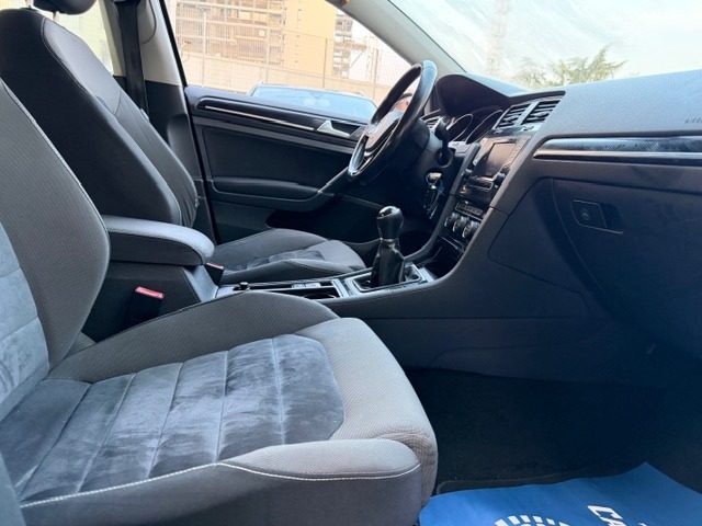 VOLKSWAGEN Golf usata, con Cruise Control