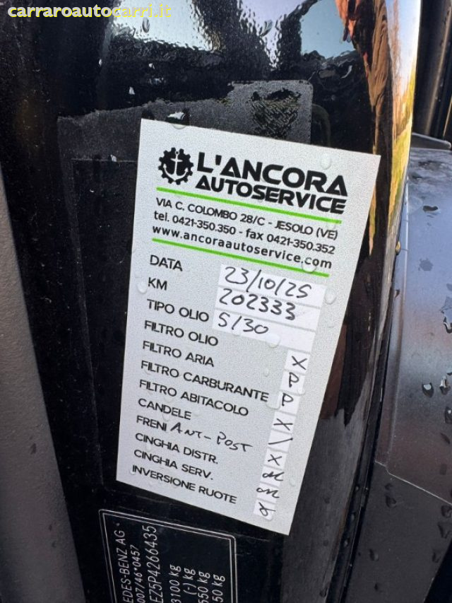 MERCEDES-BENZ V 250 usata, con USB