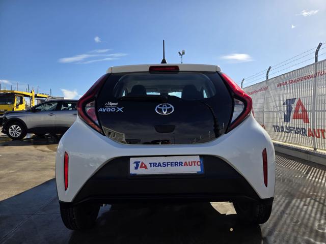 TOYOTA Aygo X usata, con Autoradio