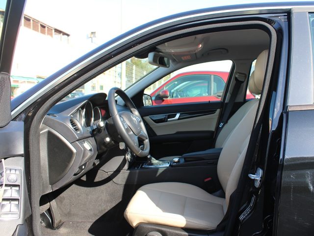 MERCEDES-BENZ C 220 usata, con Climatizzatore
