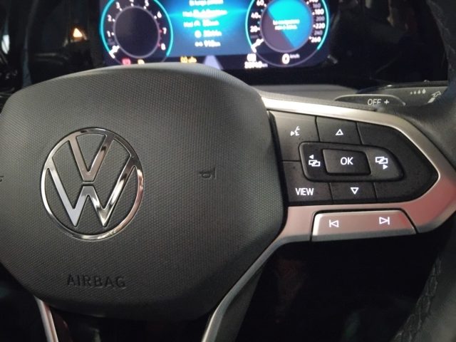VOLKSWAGEN Golf usata, con Sensori di parcheggio posteriori