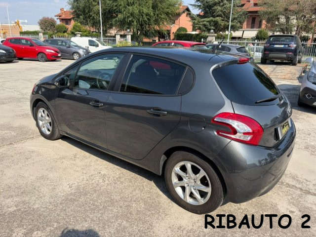 PEUGEOT 208 usata, con Boardcomputer
