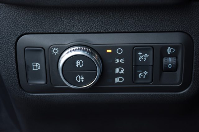 FORD Kuga usata, con Sedile posteriore sdoppiato