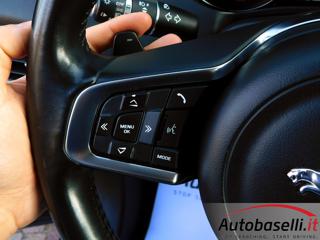 JAGUAR F-Pace usata, con Frenata d