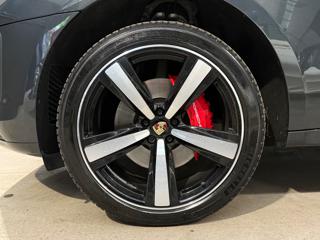 PORSCHE Macan usata, con Luci diurne LED
